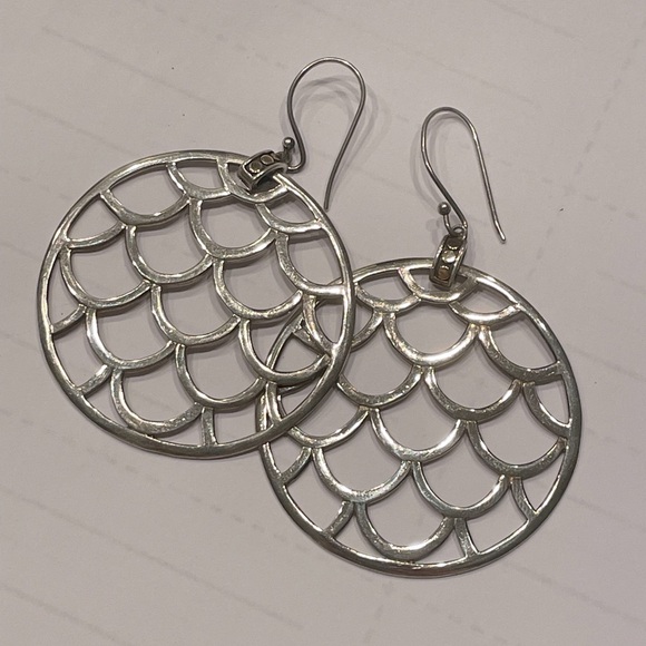 John Hardy Naga Disc earrings on hook. Sterling Silver w 3 18k Gold dots at top - Picture 3 of 10